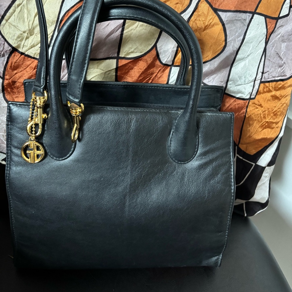 Giani Bernini black  leather square purse with removable strap